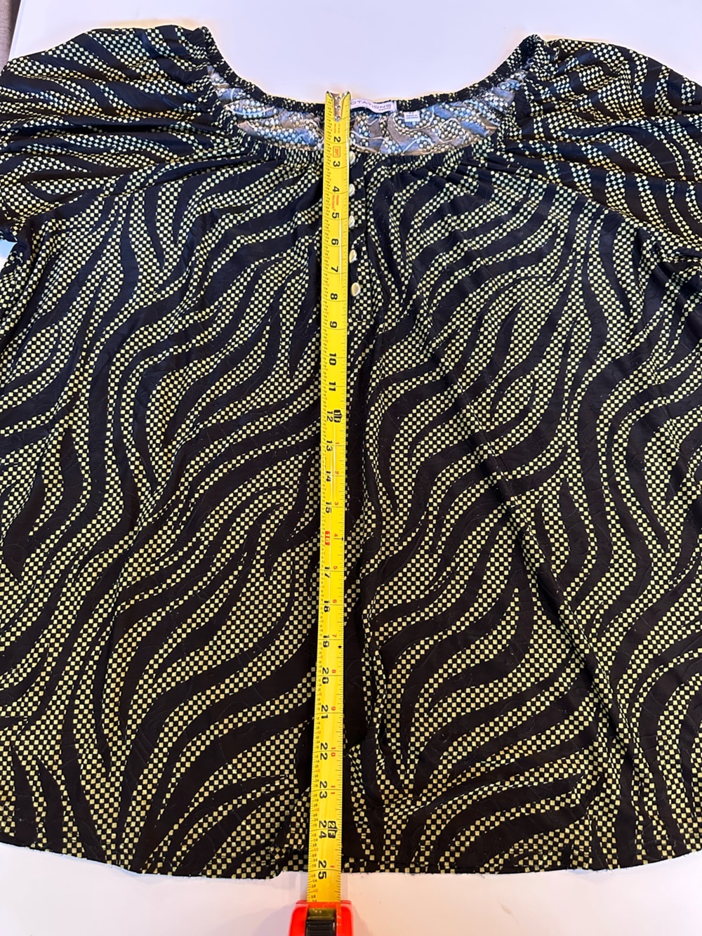 Black and Lime Patterned Button-Front ElasticTop - Picture 2 of 4